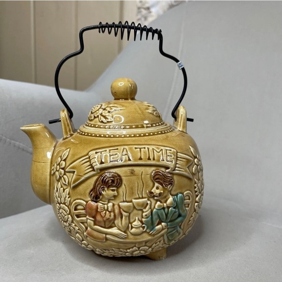 Vintage Tea Time Mustard Yellow Porcelain Teapot Kitchen Decor Floral Japan - Picture 1 of 5